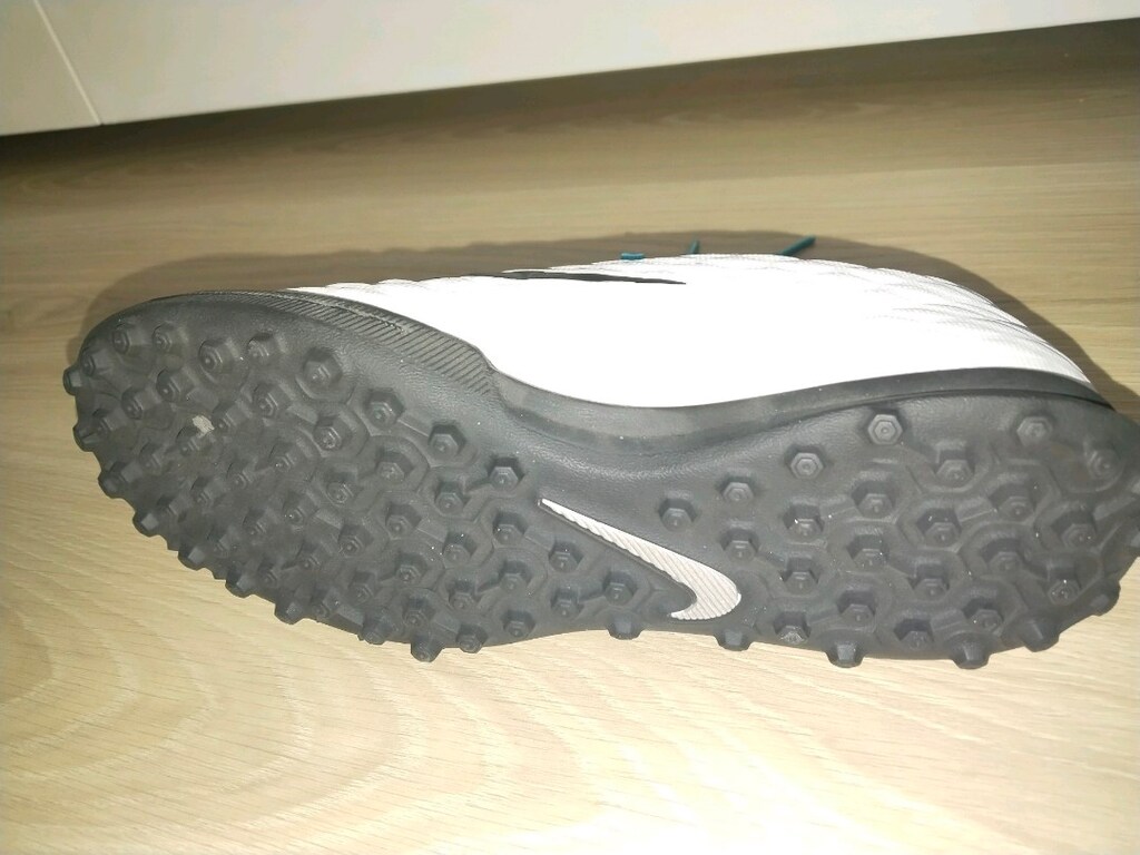 Nike hypervenom x 40 numara halı saha - 3