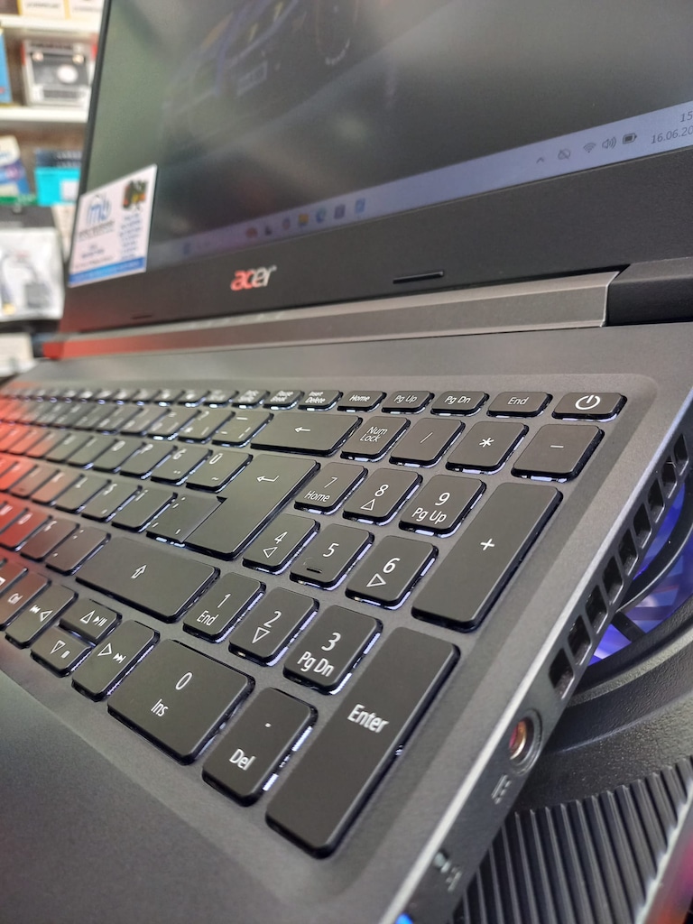 HATASIZ!!! ACER RYZEN 5 5500U 16 GB RAM RTX 3050 Tİ 144 HZ PANEL - 2