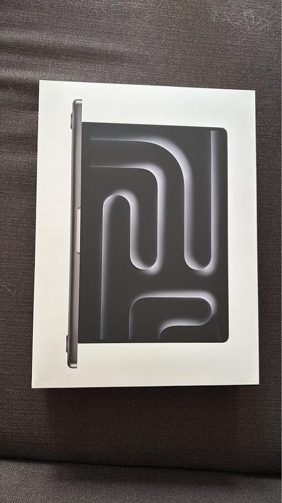Macbook - 4