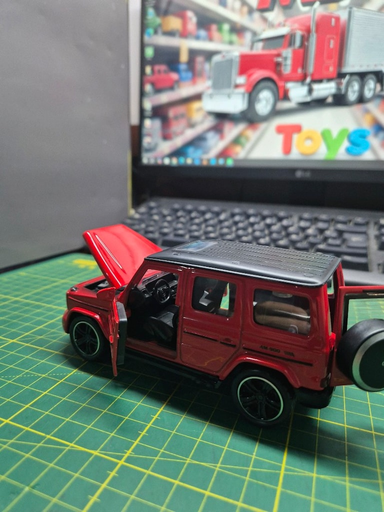 Die.cast Metal jeep - 11