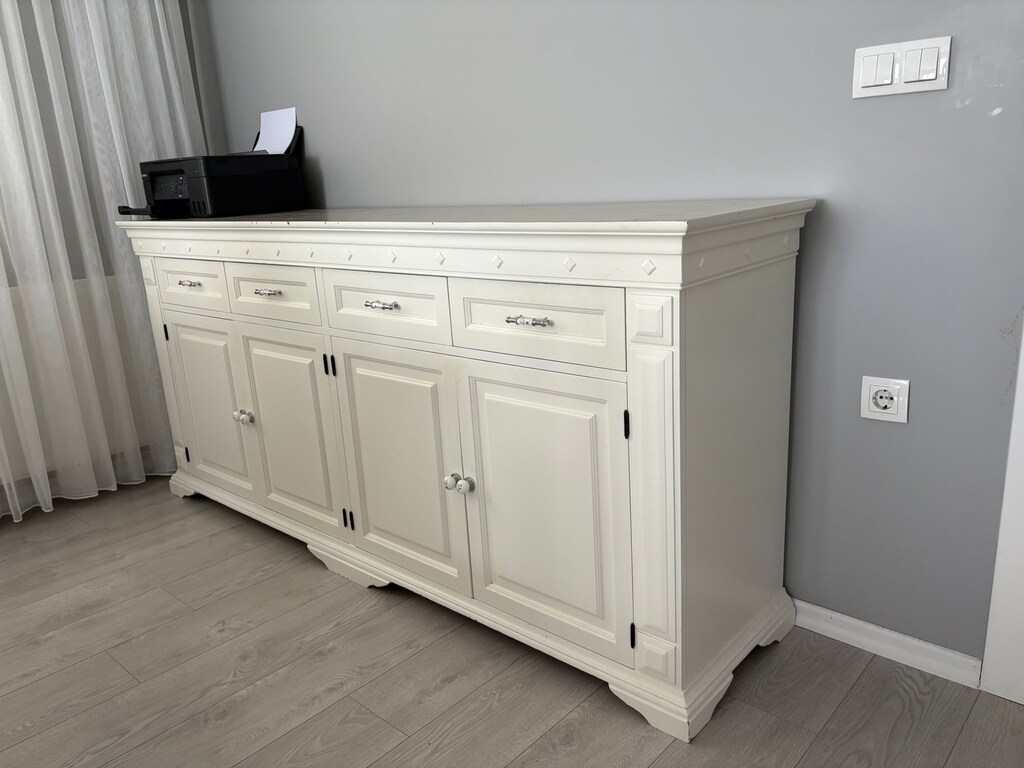 Beyaz açılabilir yemek masası + 6 sandalye + beyaz konsol - 6