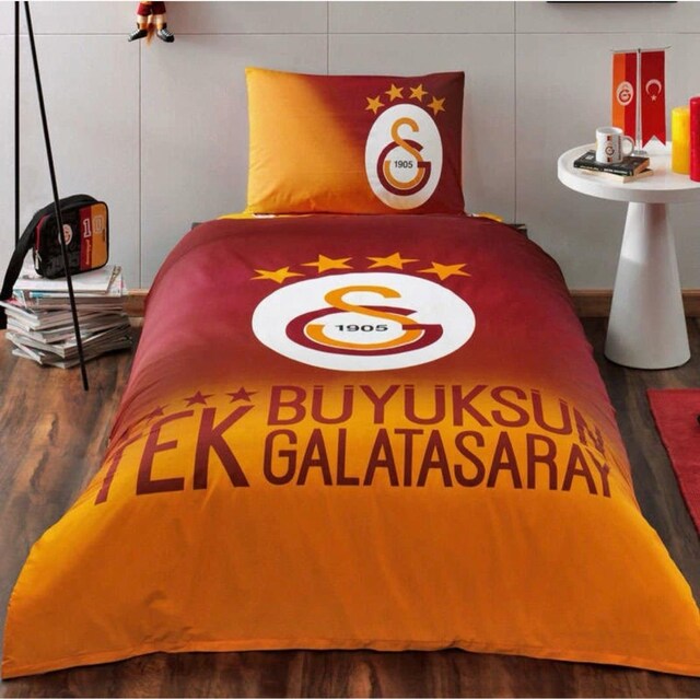 Taç Lisanslı Galatasaray Logo Yatak Örtüsü Seti