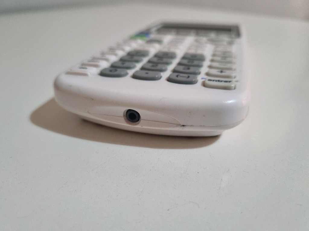 Texas Instruments TI-82 Plus - 4