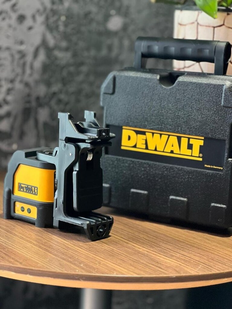 DEWALT PROFOSYONEL 2’YÖNLÜ LAZER TERAZİ - 2
