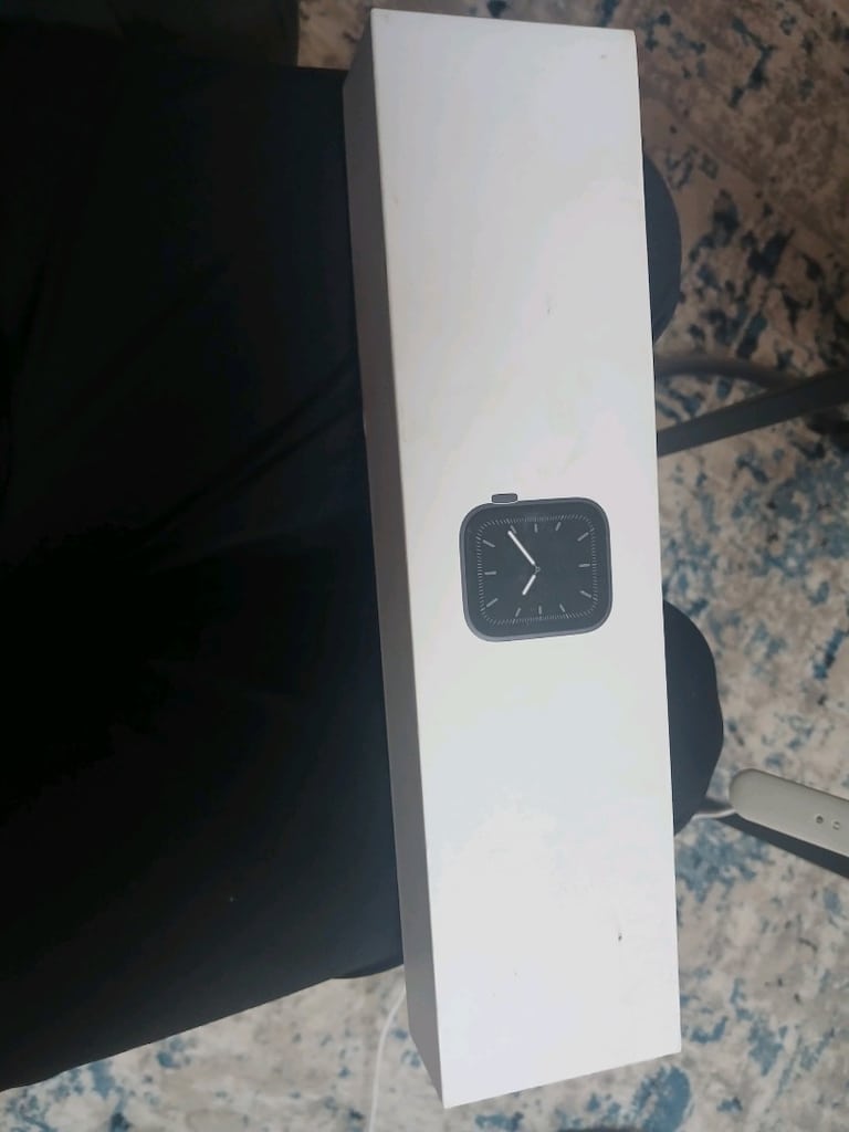 iPhone watch saat - 2