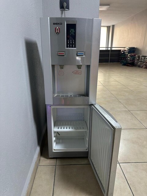 Beko su sebili