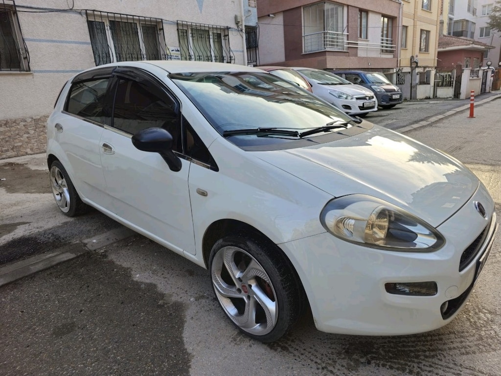 Sahibinden Otomatik vites 2012 model Punto Evo - 12