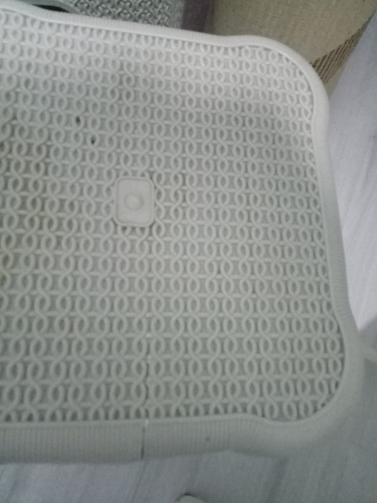 3 tanesi 100 tl.plastik sandalye 45 cm yükseklikte - 3