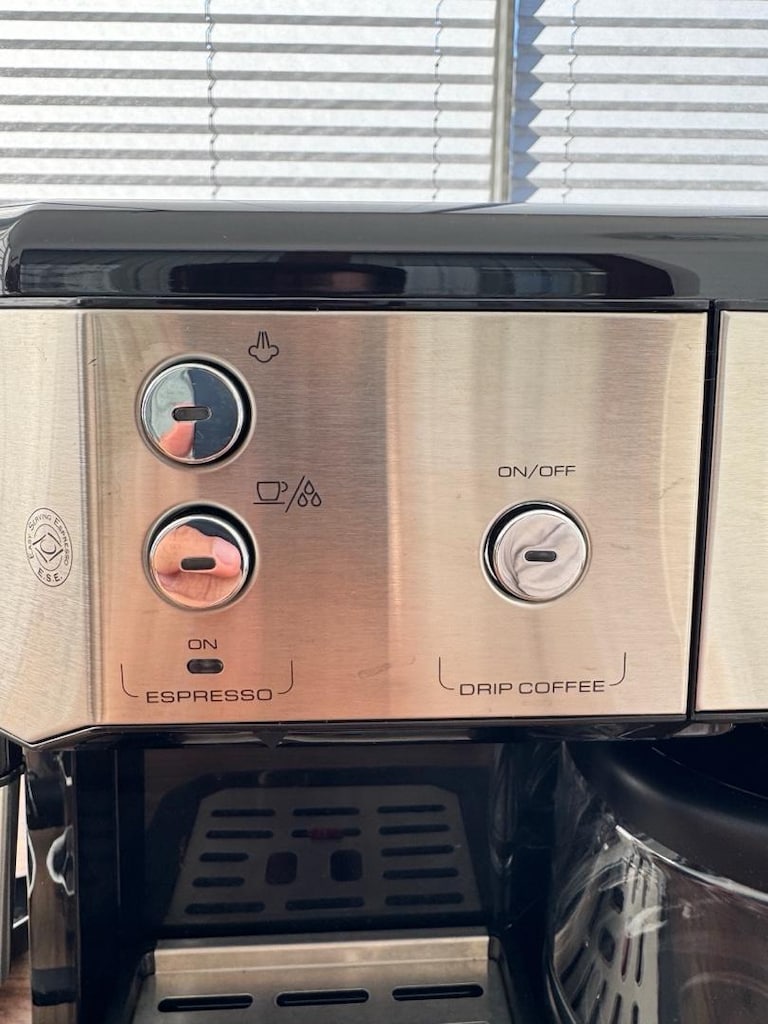 DeLonghi Espresso ve Filtre Kahve,Süt Köpürtücü Özellikli, BCO431.S
