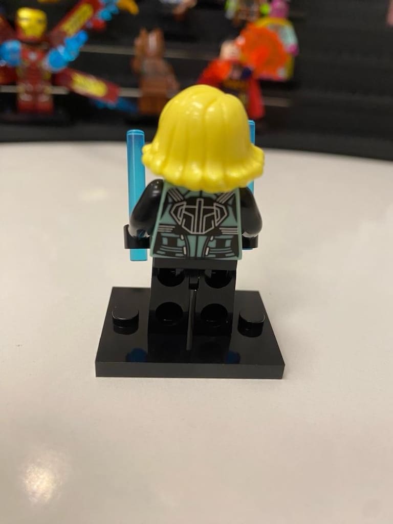 Lego Marvel Black Widow Minifigürü - 4