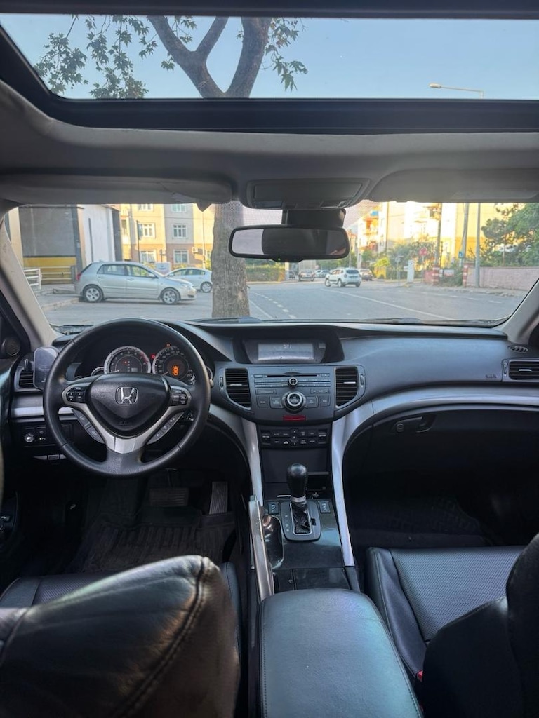 Honda Accort 2.0 Executive - 12