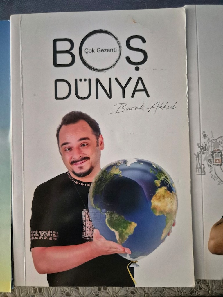 Burak Akkul - Çok Gezenti Kitapları - 3