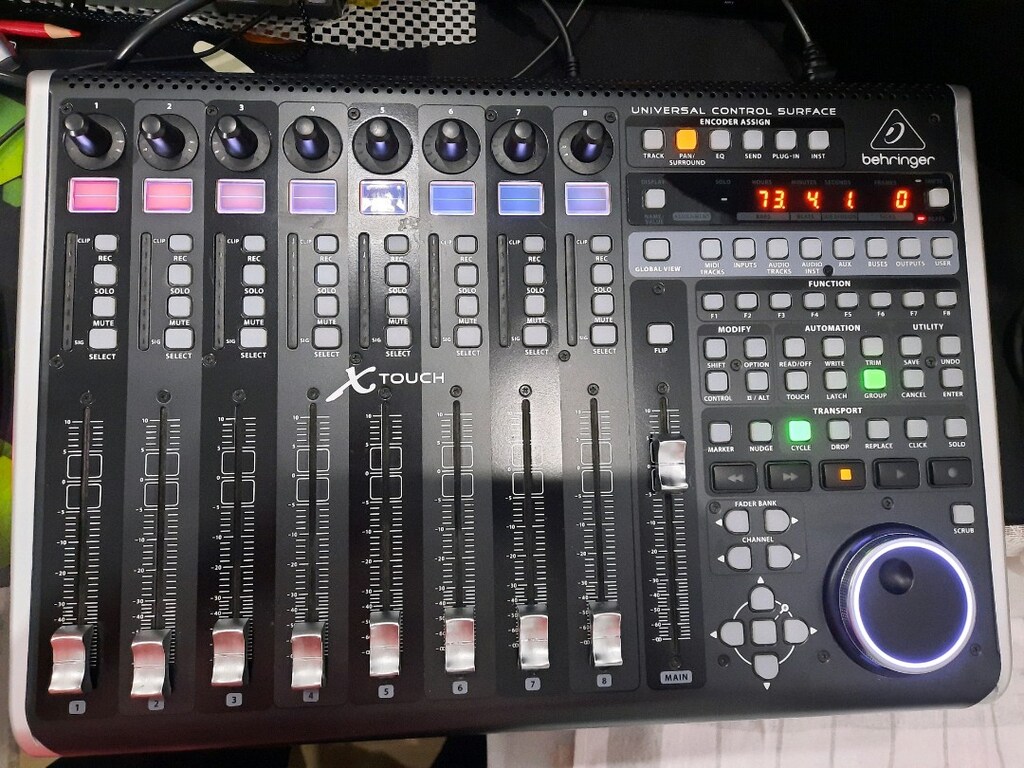Behringer X-Touch DAW Controller - 10
