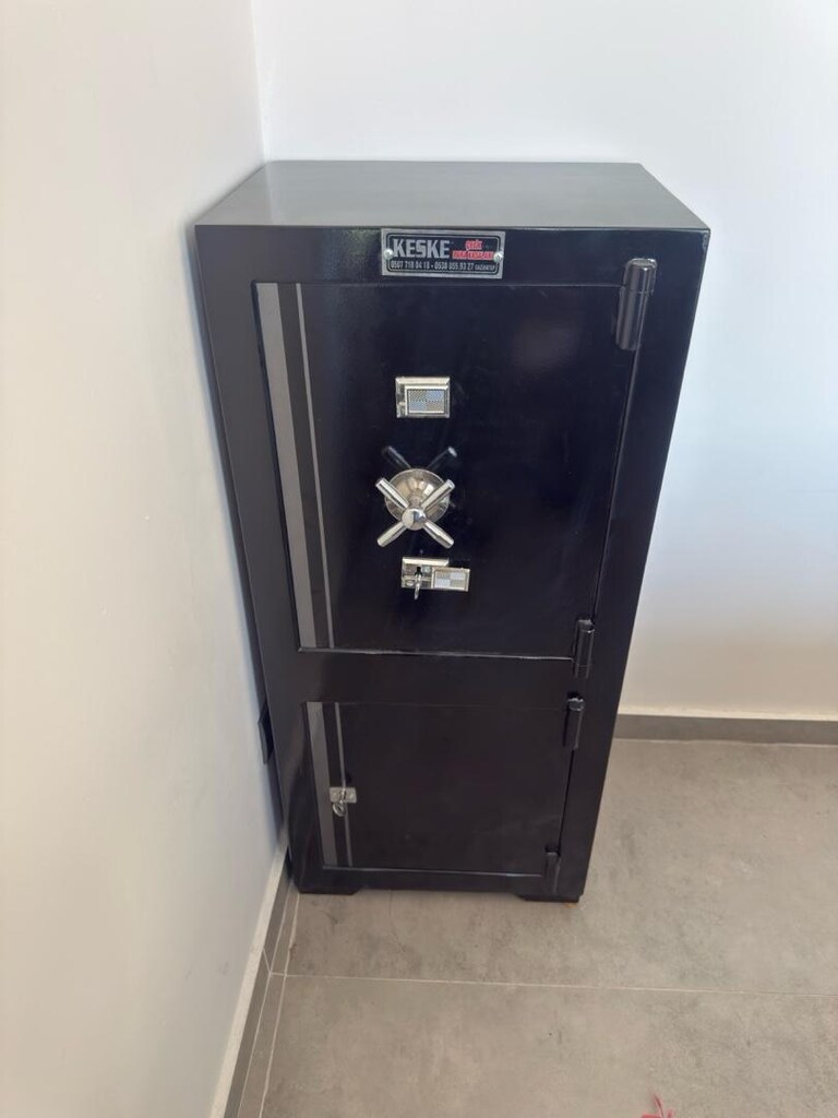 105 cm uzunluğunda çelik kasa