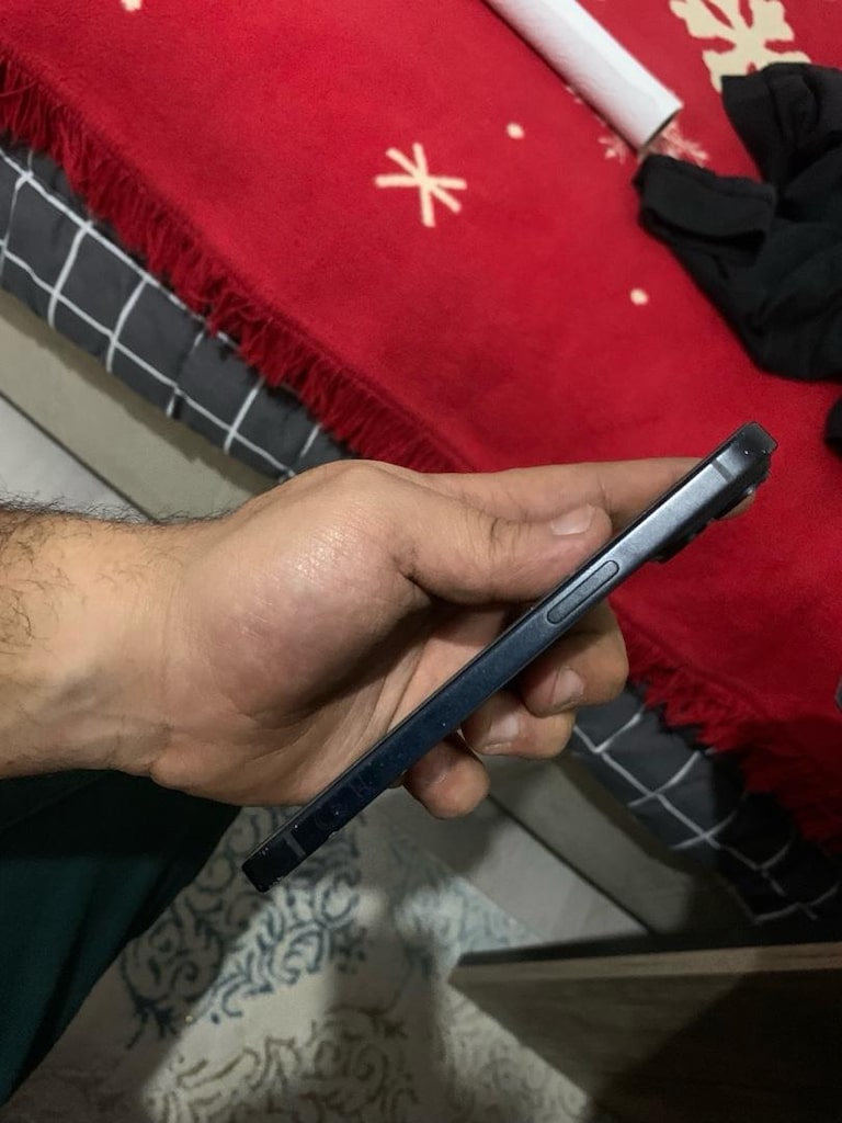 İPhone 15 YD - 4