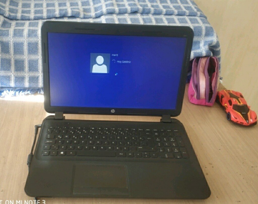 hp slım kasa Bluetooth özellikli 4 GB rem temiz laptop - 6