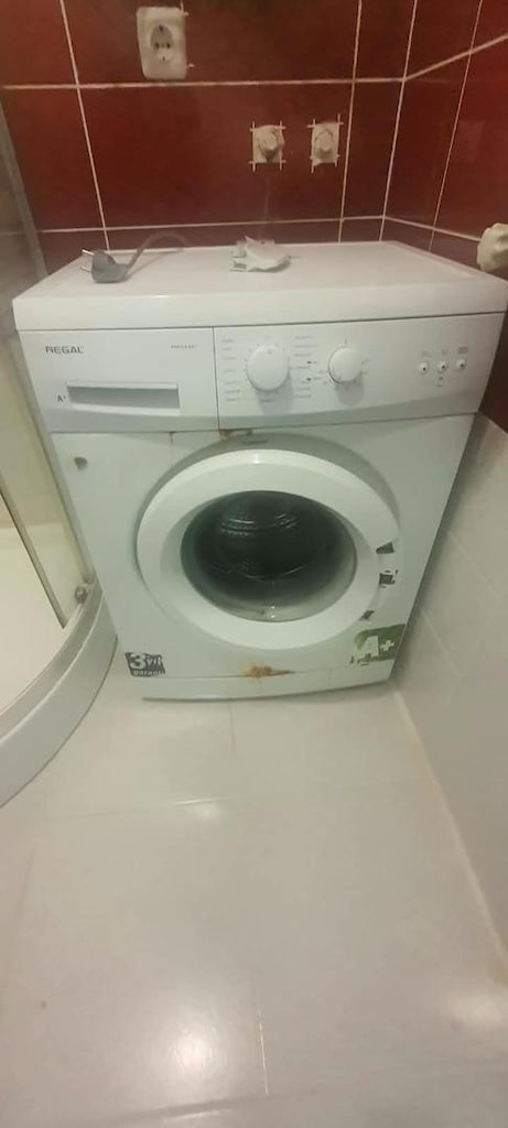 Beyaz Çamaşır Makinesi REGAL MARKA - 3