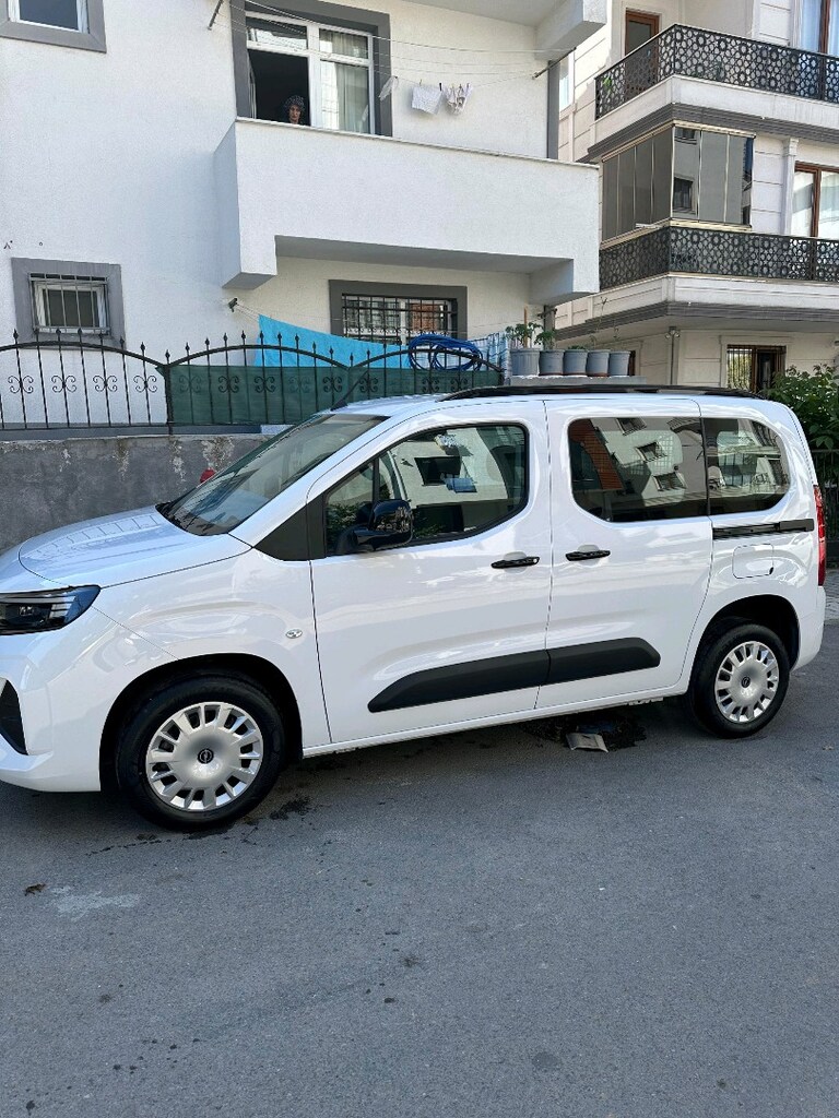 Opel combo life essential - 14