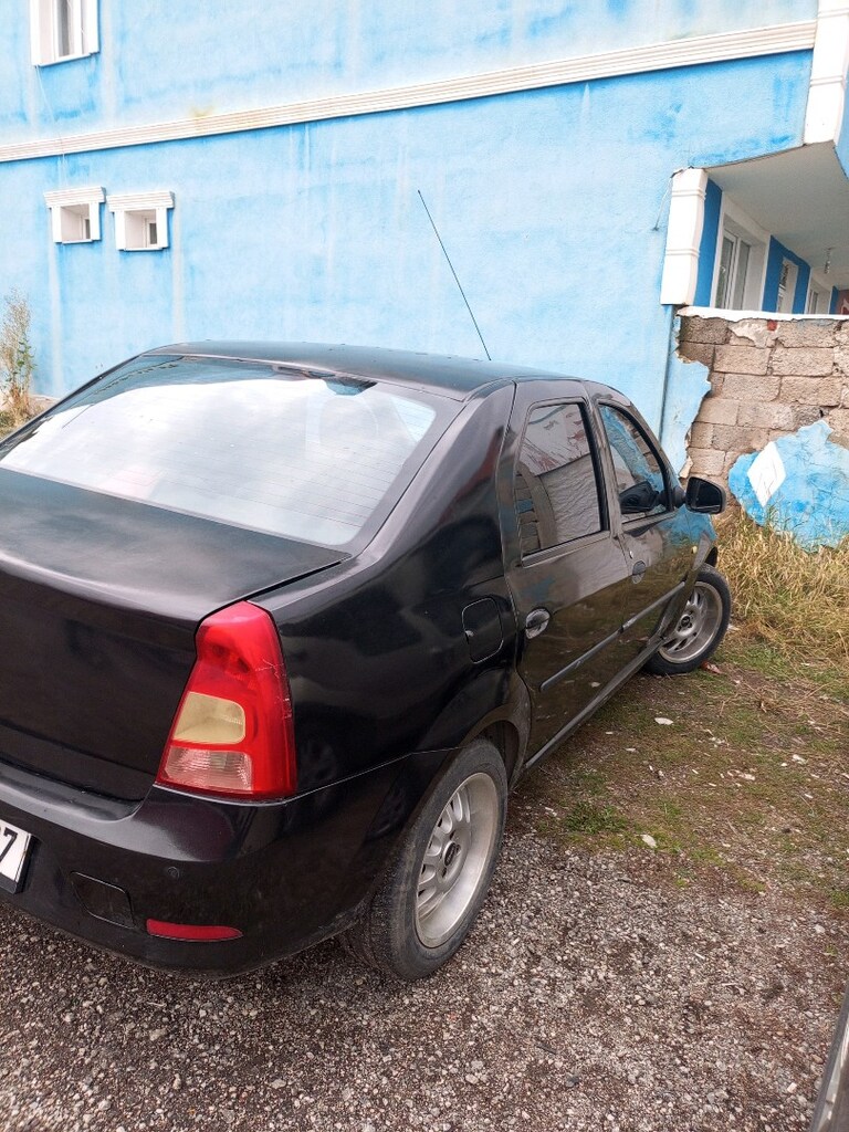 2010 model Dacia Logan - 2
