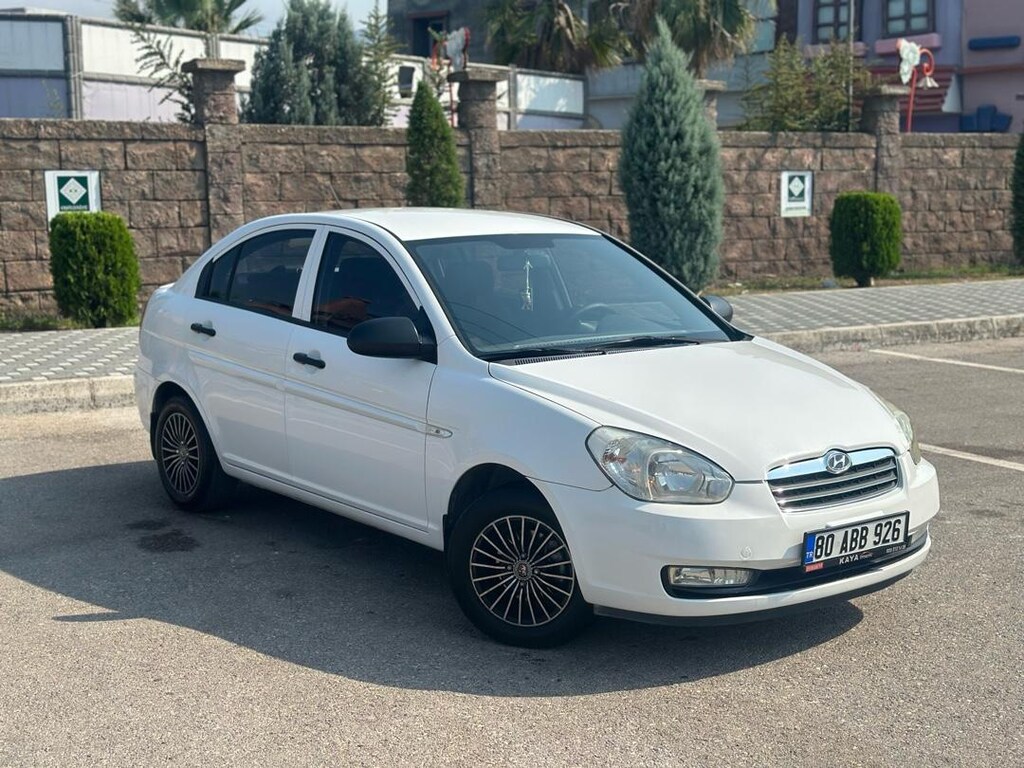 SAHİBİNDEN HATASIZ OTOMATİK HYUNDAİ ACCENT 2012 - 4