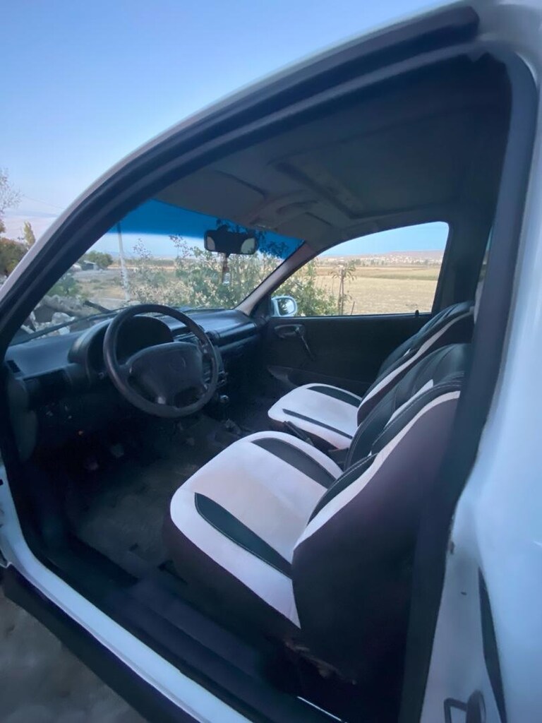 OTOBAN FARESİ OPEL CORSA - 7