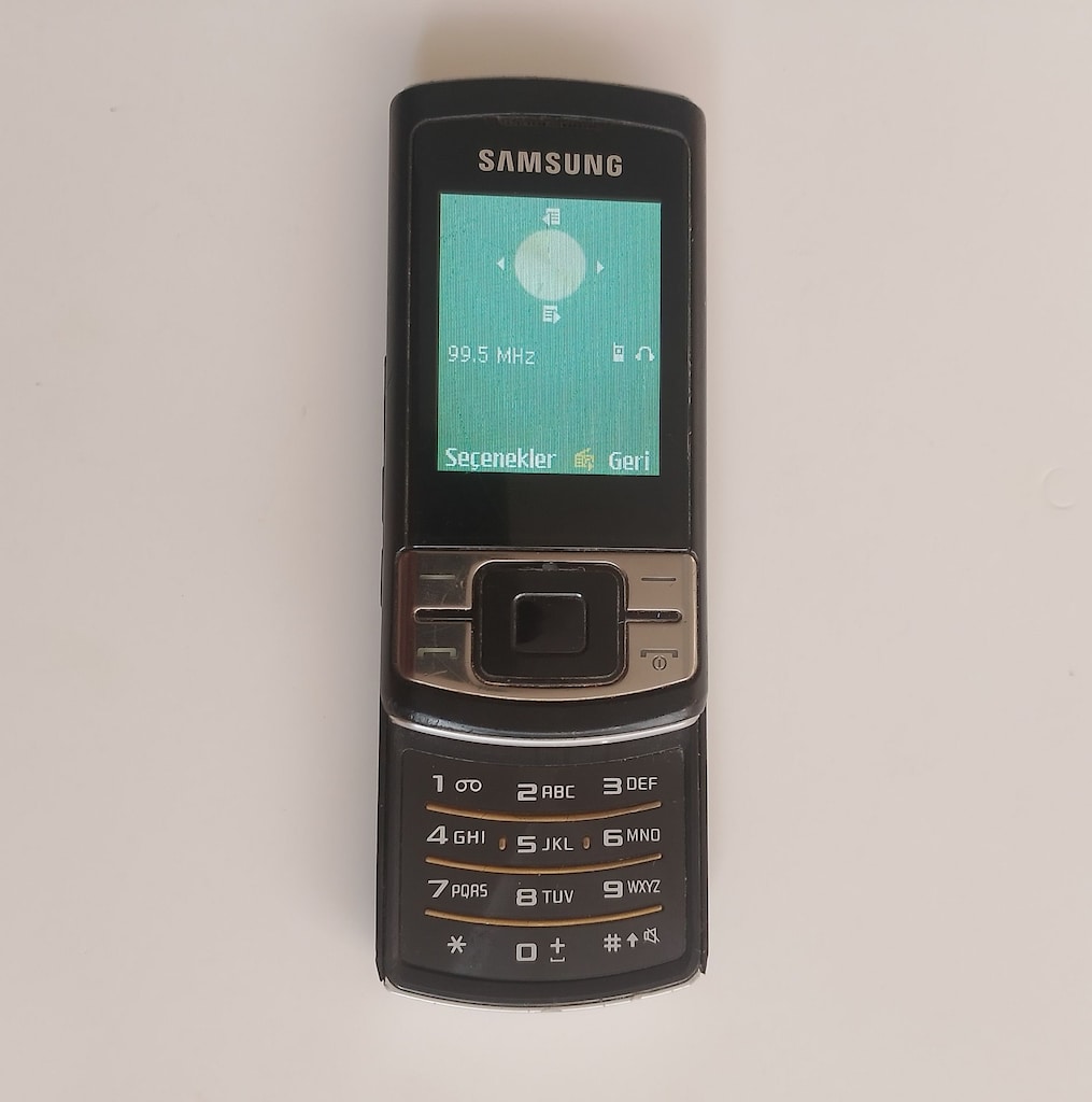 Samsung C3053 Kayan Kapaklı Cep Telefonu - 3