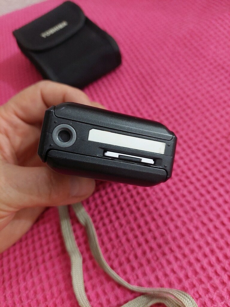 Toshiba dijital fotoğraf makinesi. Ürün arızalı ekran açılmıyor. - 10
