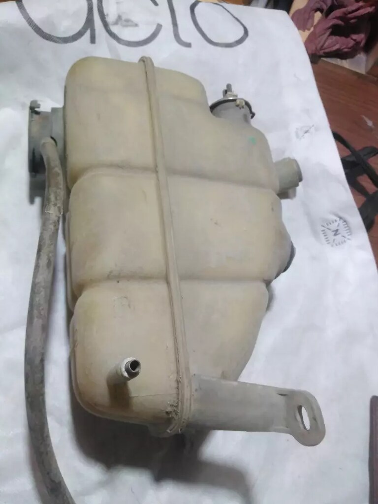 MERCEDES W124 YEDEK SU DEPOSU E200 300CE 300E E320 - 5