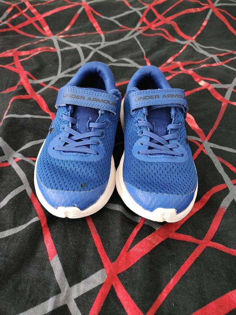 Under Armour çocuk ayakkabı
