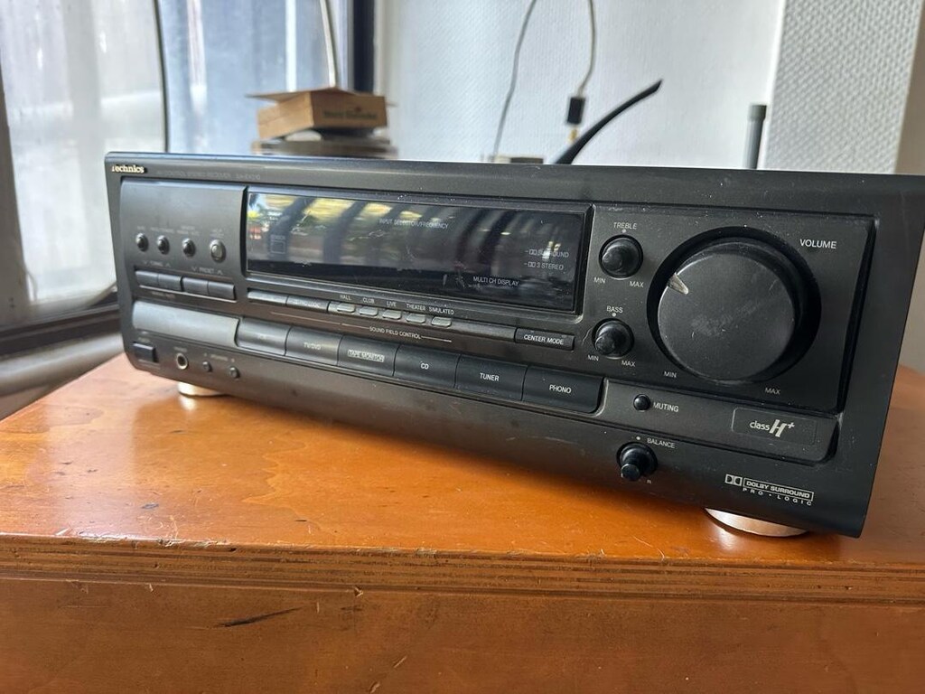 Technics SA-EX510 Stereo Receiver - 2