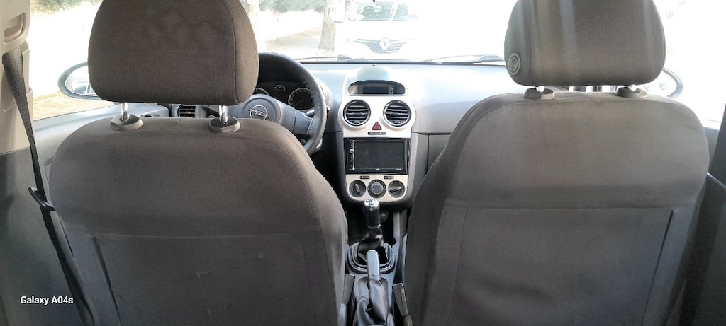 Beyaz Opel Corsa - 7