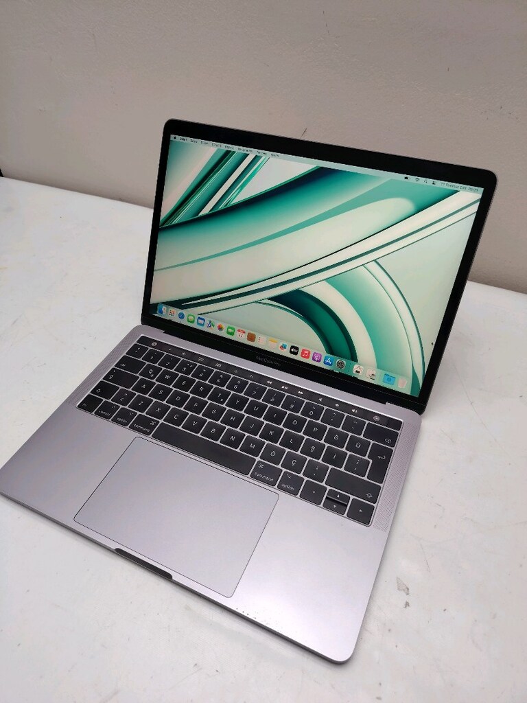 MacBook pro 2017 İ5 ÇİP İŞLEMCİ - 4