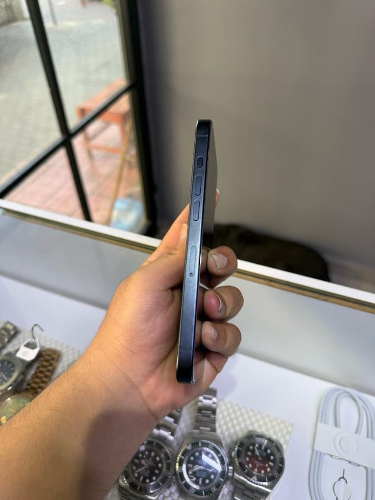 İPHONE 15 PRO 128GB YD 79 - 3