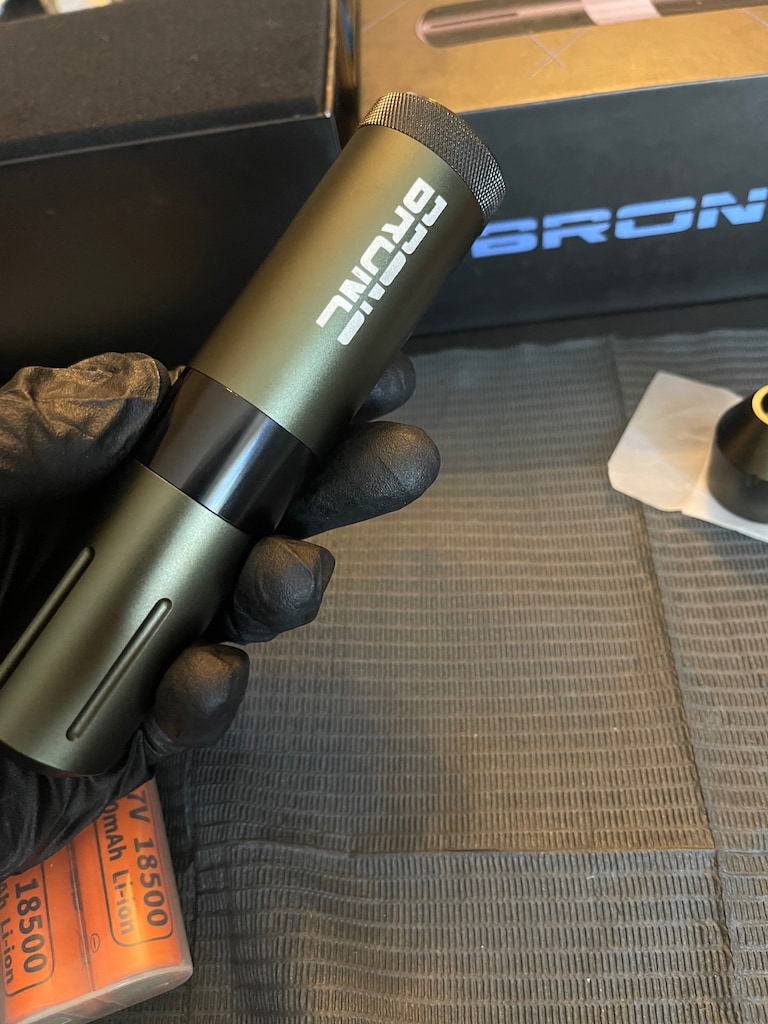BRONC V1 Pen Dövme Makinesi Seti Yeşil - 5
