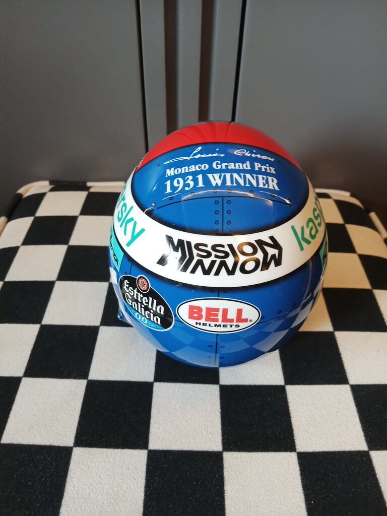 Leclerc 2021 Monaco Ferrari Formula 1 F1 1:2 Model Kask - 2