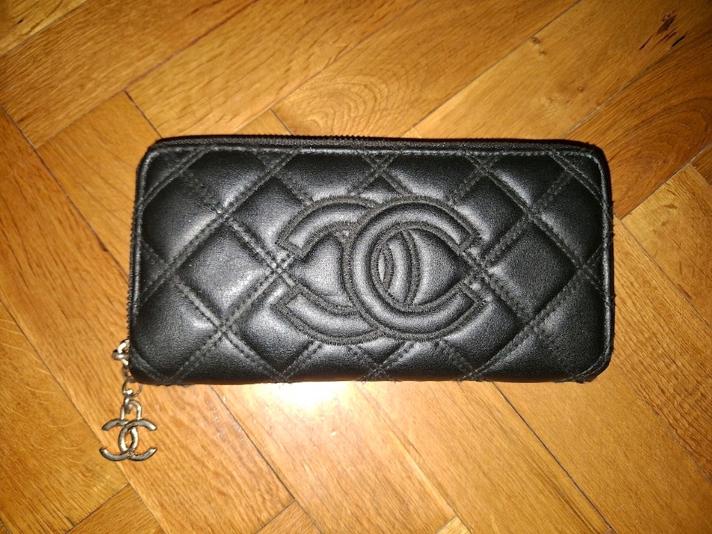 Chanel cüzdan