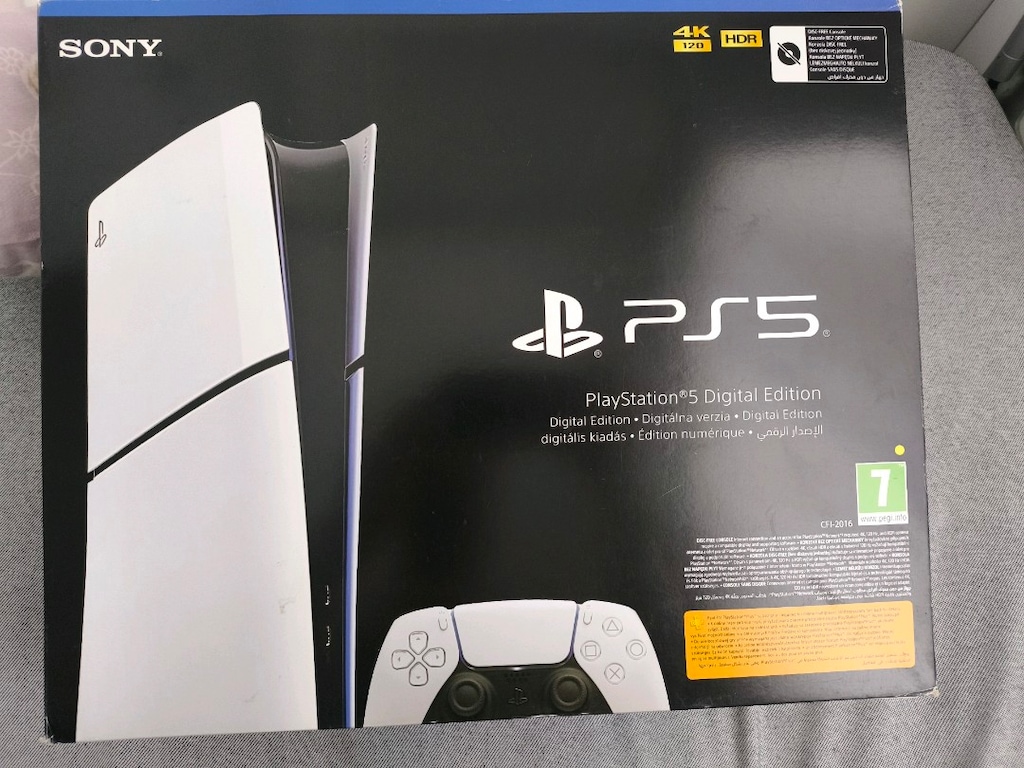 PS5 Digital 1 TB - 4