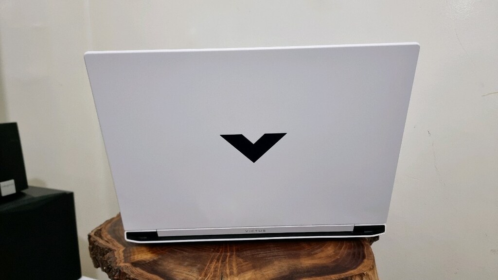 HP Victus i7-13700H RTX 4050 HATASIZ BEYAZ GAMİNG LAPTOP - 8