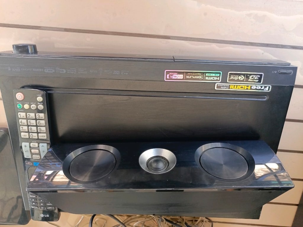 LG HT906TA model 5.1 kanal ev sinema sistemi - 2