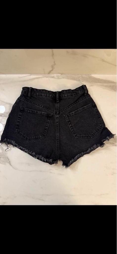 Zara Siyah Yırtık Jean Şort - 3