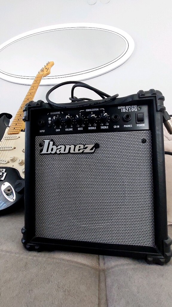 Behringer Elektro Gitar + Ibanez IBZ10G-U 10W Amfi + Aksesuarlar - 6