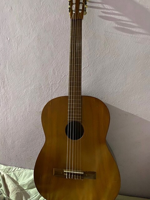 Eski Klasik Gitar