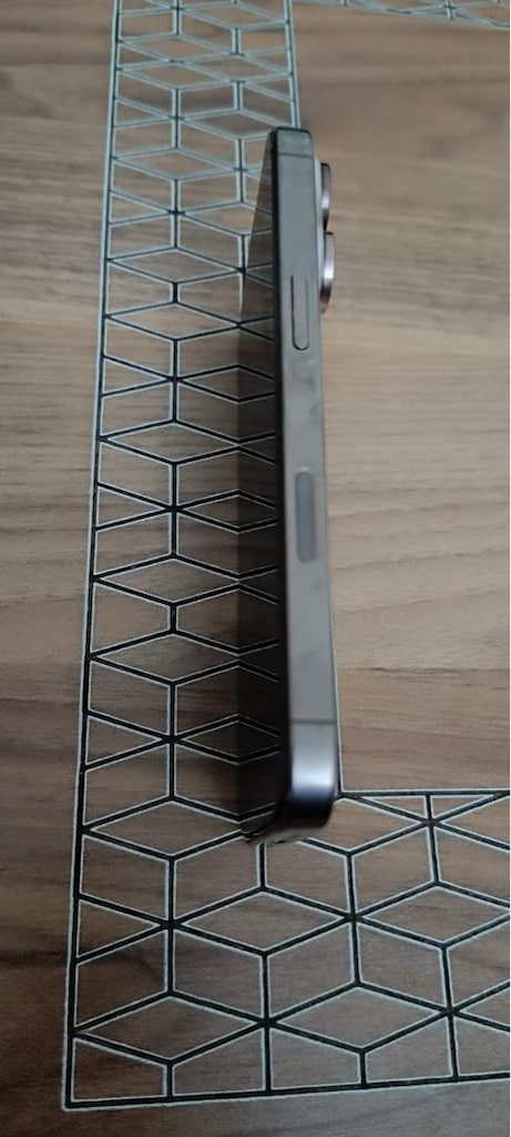 iPhone 16 pro yd - 5