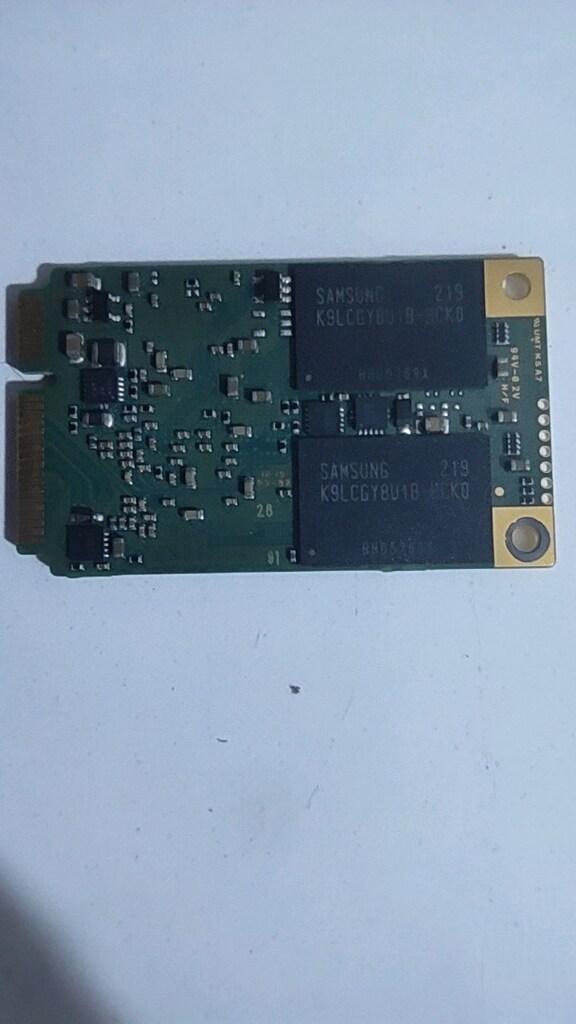 32 GB SSD disk - 3