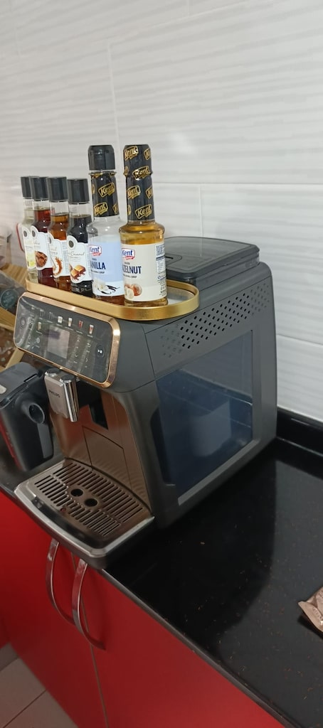 Philips Full Otomatik Espresso Kahve Makinesi 5500 Series - 2
