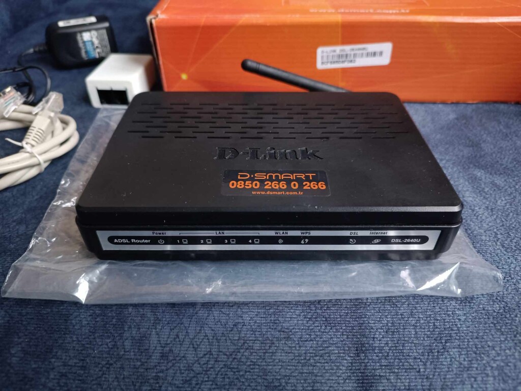 D-Link 54 Mbps ADSL Modem (DSL-2640U) - 4
