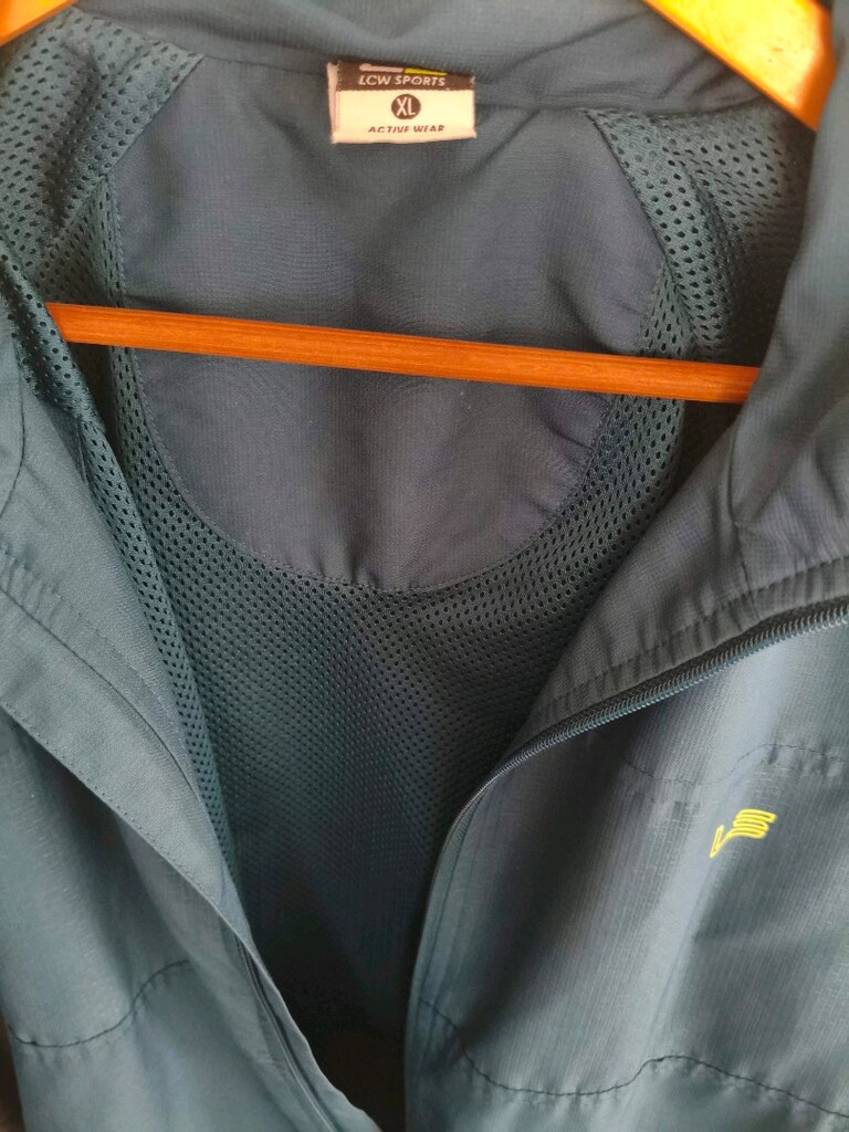 LC Waikiki XL sweet. petrol mavisi, yanlarda 2 fermuarlı cebi var. - 4