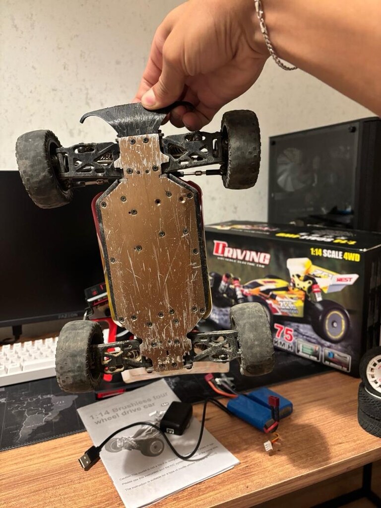 Rc araba 75 KM HIZ wltoys 144010 - 6