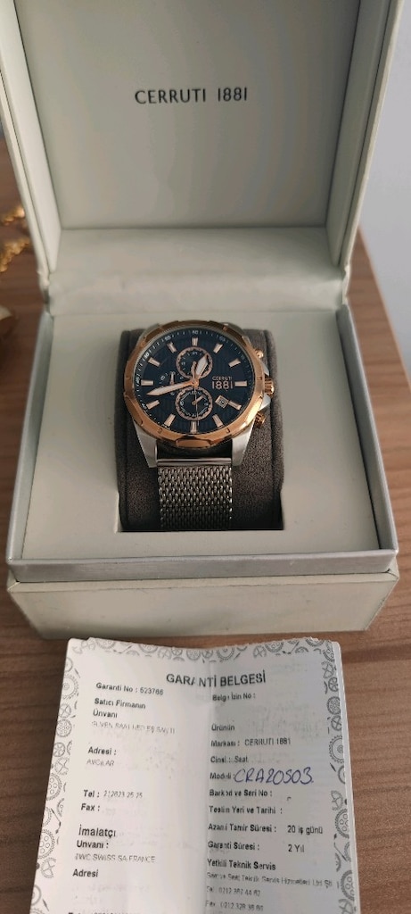 cerruti 1881 saat - 5