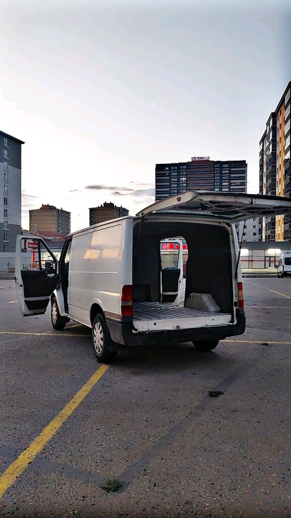2005 model Ford transit muanesı vardır - 3